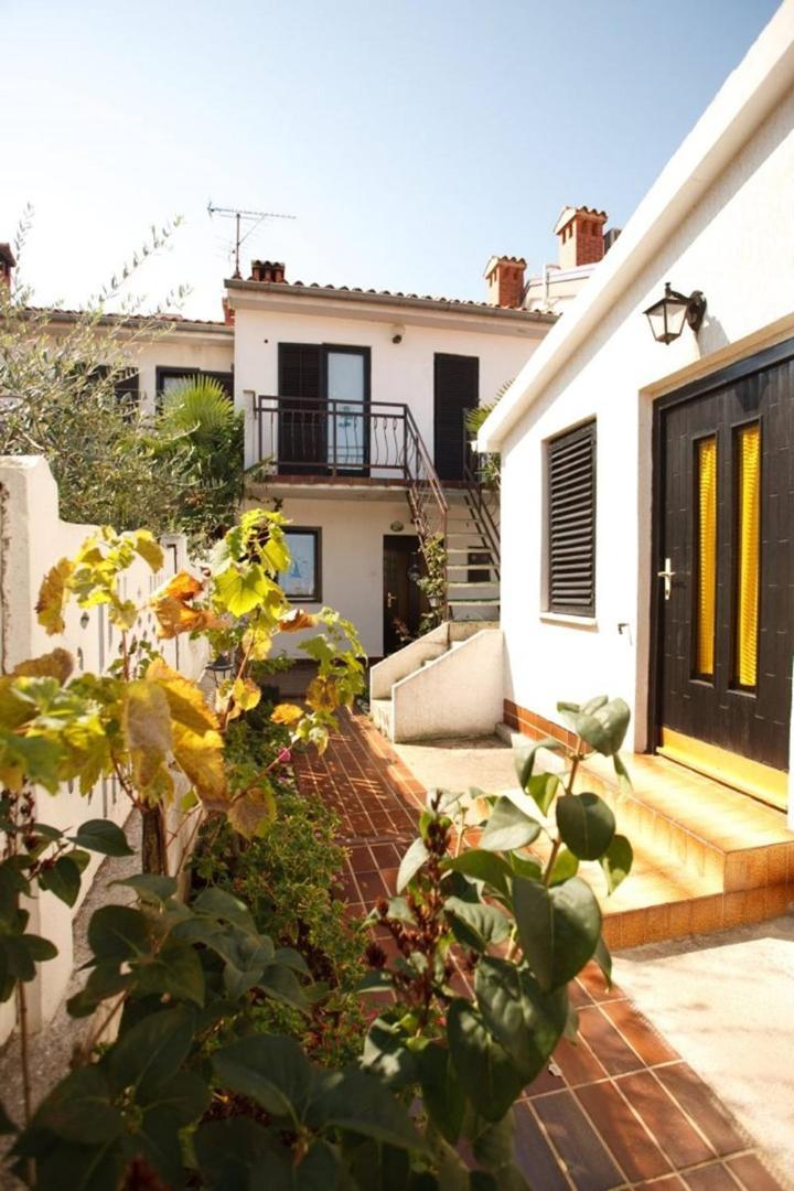 Apartments Porec Beach Area Simo Екстер'єр фото
