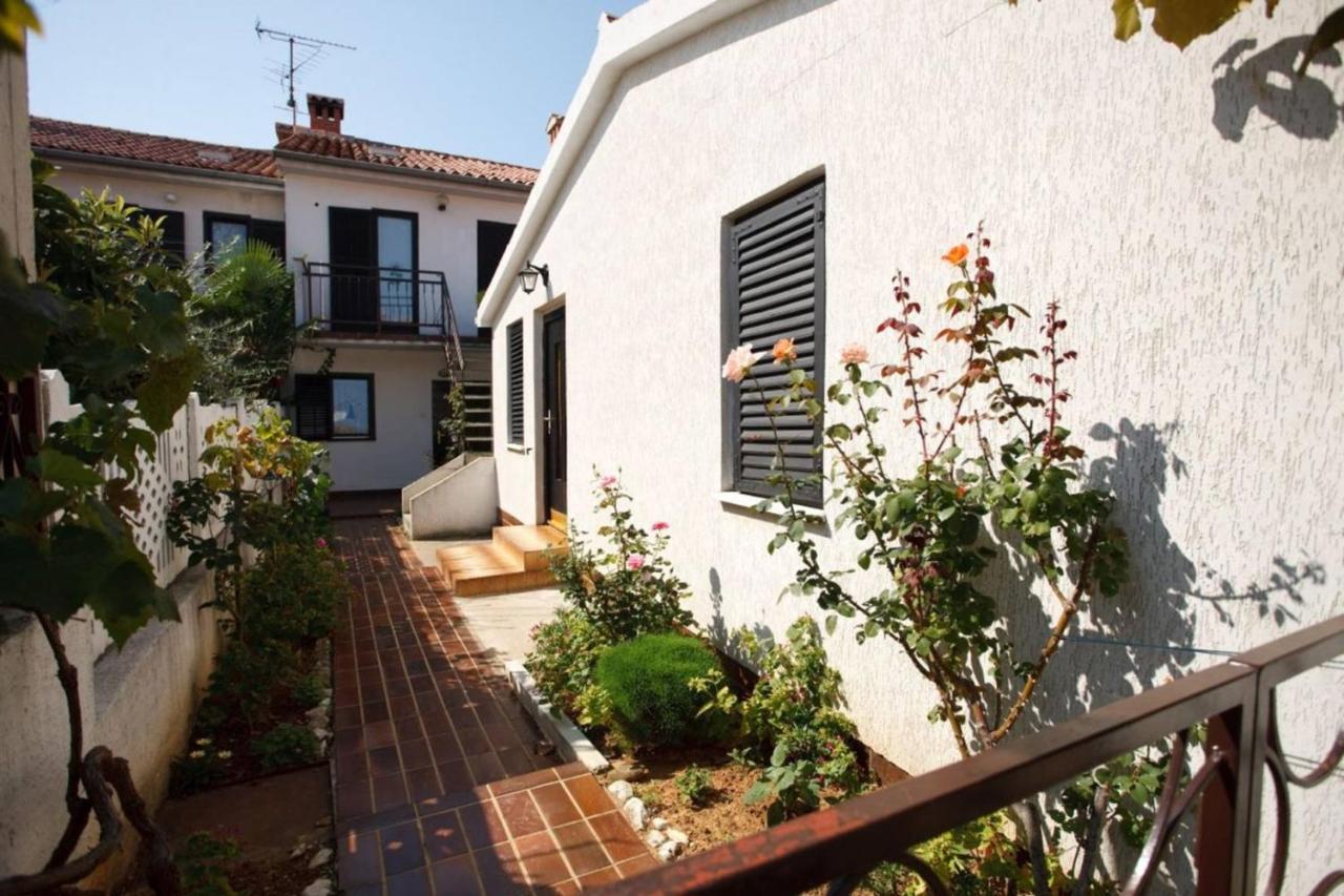 Apartments Porec Beach Area Simo Екстер'єр фото