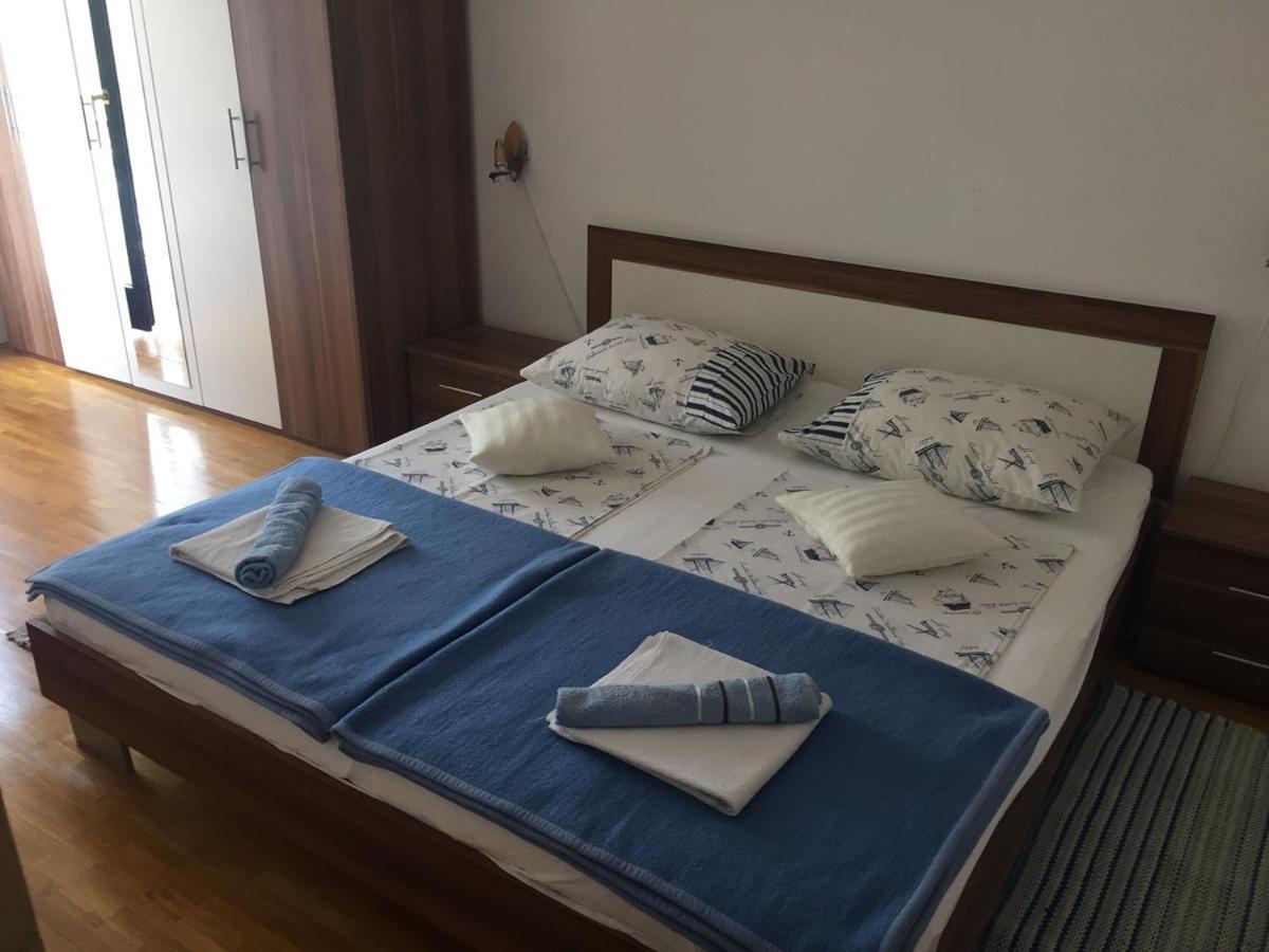 Apartments Porec Beach Area Simo Екстер'єр фото